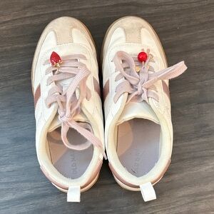 Old Navy Kids Stylish White and Pink Sneakers- size 2